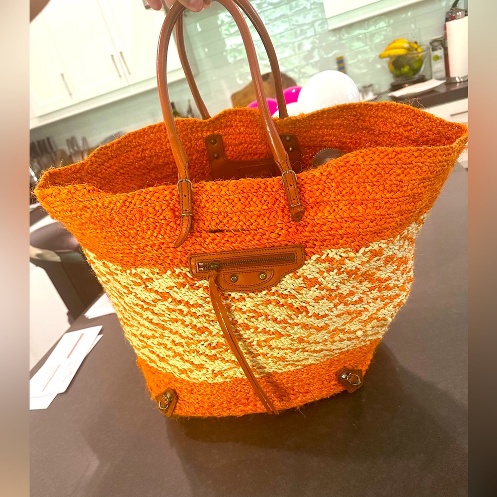 Authentic Balenciaga Bag - Picture 1 of 4
